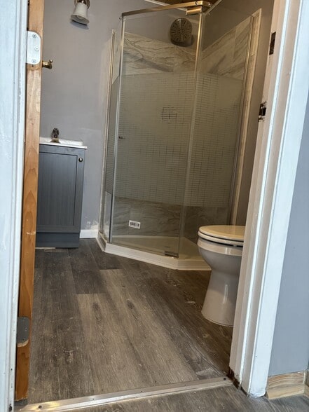 Building Photo - 801 15th Ave S