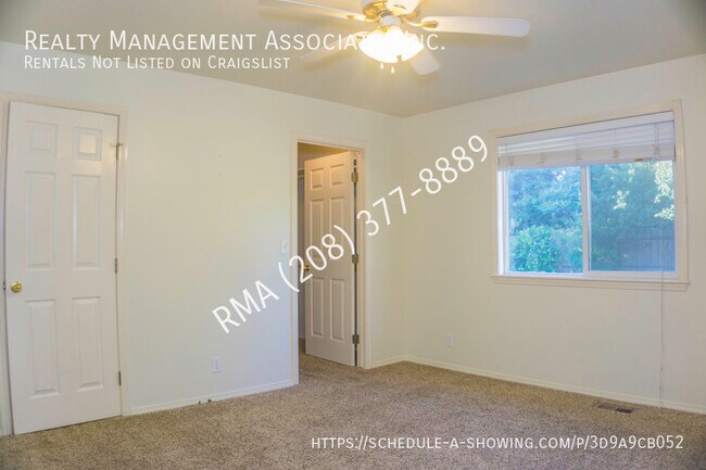 Building Photo - 2889 W Stallion St