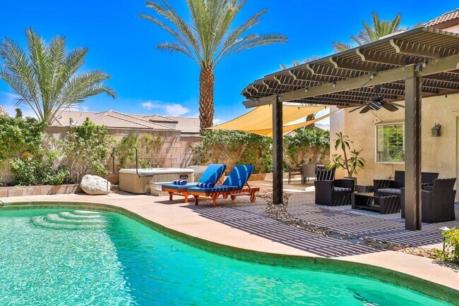 Building Photo - Ocotillo Private Oasis & Pool Monthly