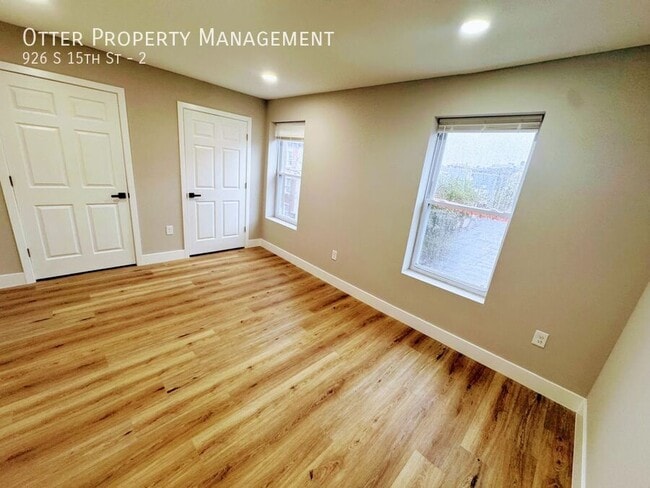 Building Photo - 926 S 15th St