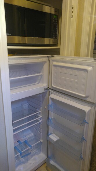 Building Photo - 44714 Pride Mountain St