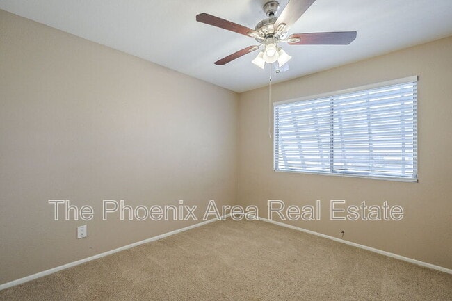 Building Photo - 1556 W Peralta Ave