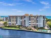 Building Photo - 1150 Hillsboro Mile-