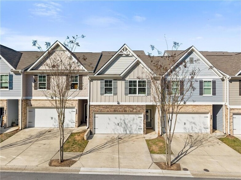 Building Photo - 3367 Abbey Way