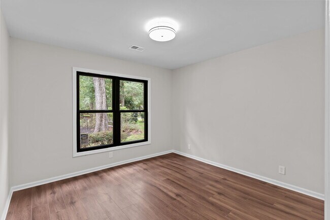 Building Photo - 3303 Marsh View Dr