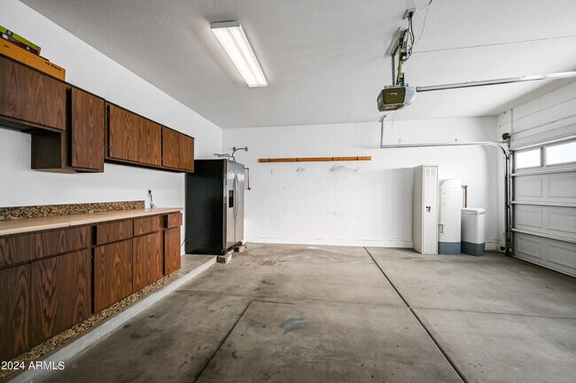 Building Photo - 3416 W Apollo Rd