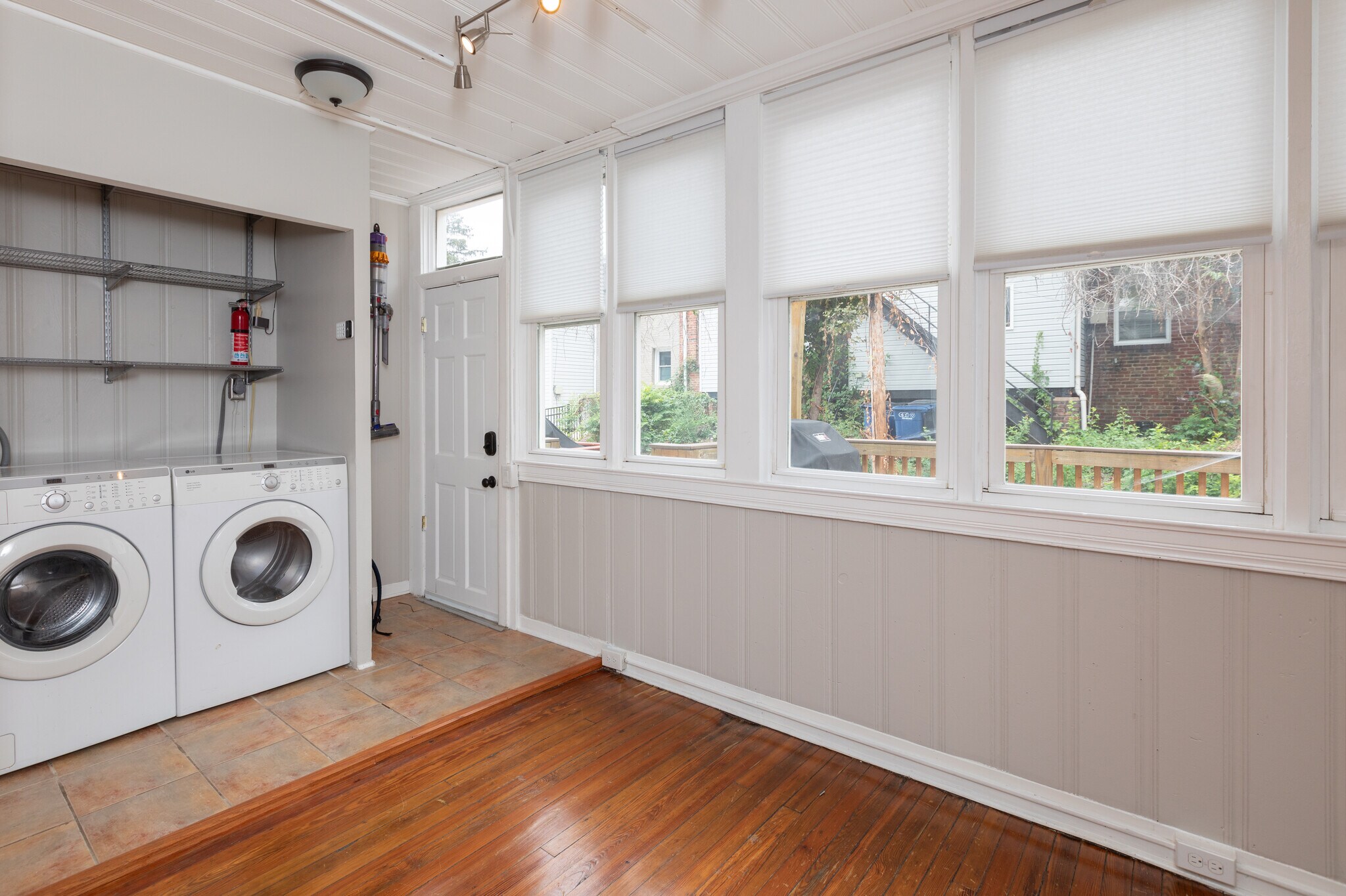 Building Photo - 1234 Owen Pl NE