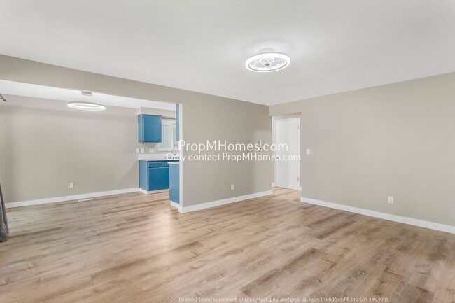 Building Photo - Thoughtfully Updated Two Bedroom Duplex in Oak Grove! DEPOSIT SPECIAL