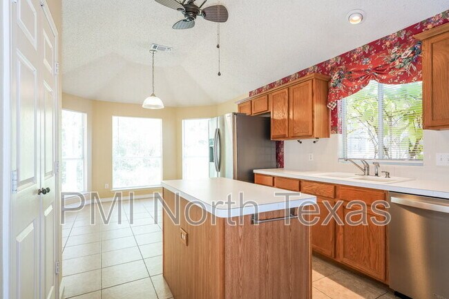 Building Photo - 2708 Berry Hill