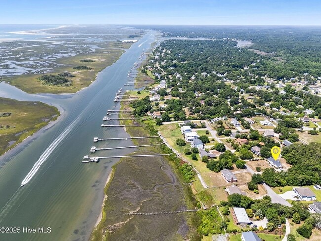 Primary Photo - 109 Inlet Ct