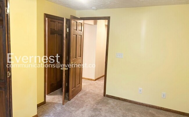 Building Photo - 4369 Houser Dr