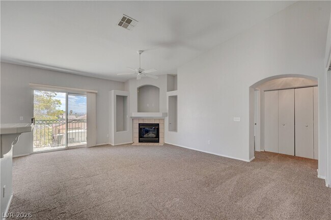 Building Photo - 6201 E Lake Mead Blvd