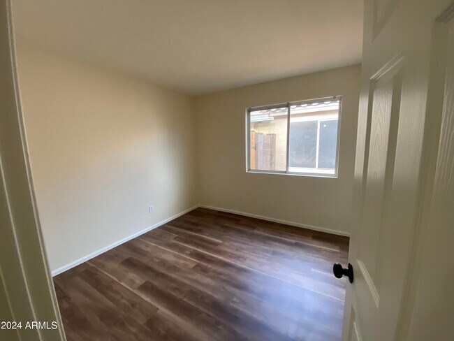 Building Photo - 10849 W Monterosa St