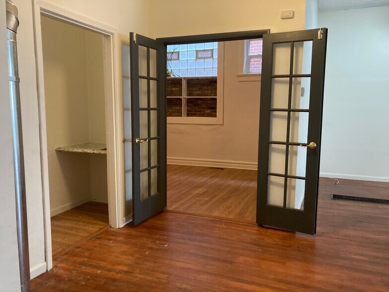 bedroom 1 - 6644 Gravois Ave