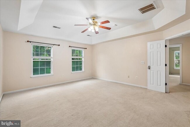 Building Photo - 905 Royal Elm Ct