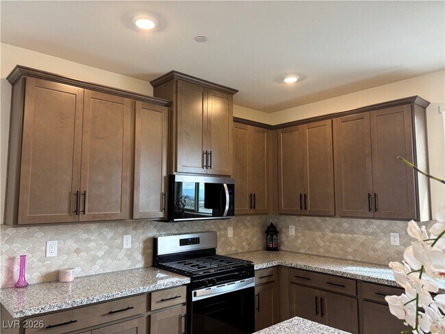 Building Photo - 1505 Little Penguin St