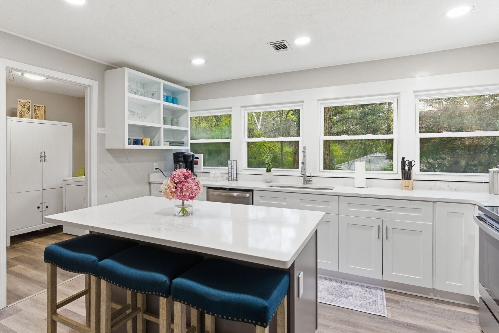 Building Photo - 5357 Sycamore Rd