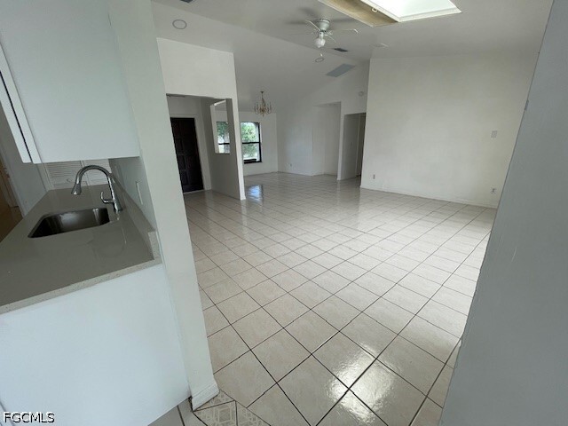 Building Photo - 3425 SE 10th Ave