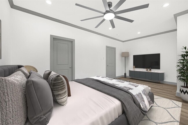 Building Photo - 4019 Stassen St