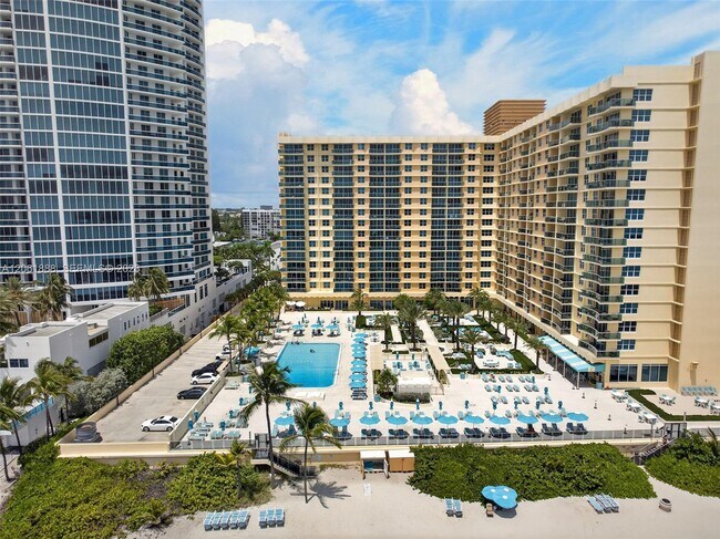 Building Photo - 2501 S Ocean Dr