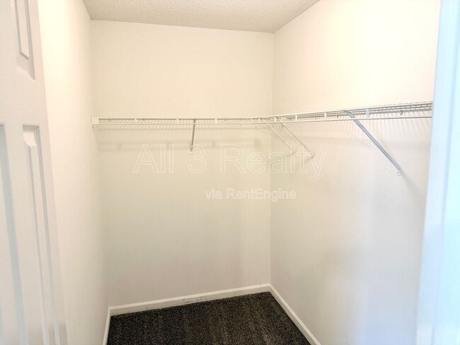 Building Photo - 545 Plantation Cove