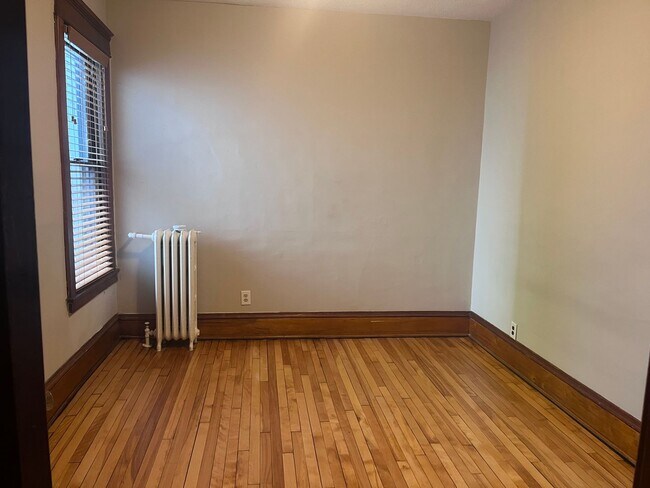 Building Photo - 271 W Sturgis St