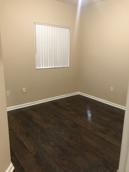 Building Photo - 3222 NW 31st Ter