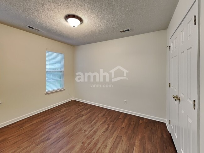 Building Photo - 6817 Reedy Creek Rd