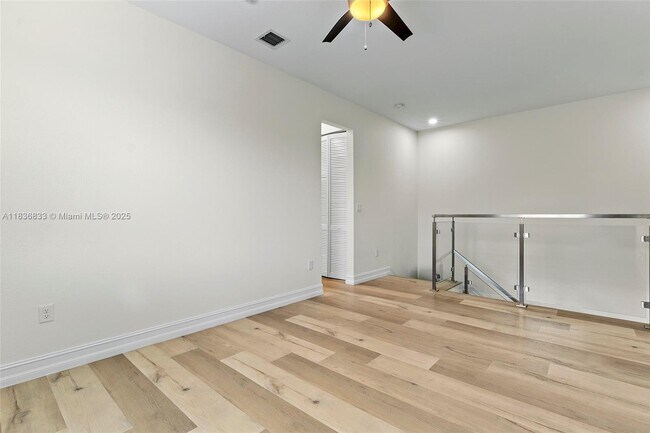 Building Photo - 115 SW 127th Terrace