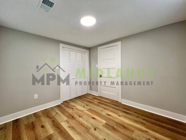 Building Photo - 1348 Ramblin Rd