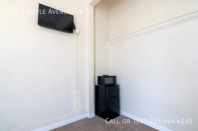 Building Photo - 131 S Boyle Ave