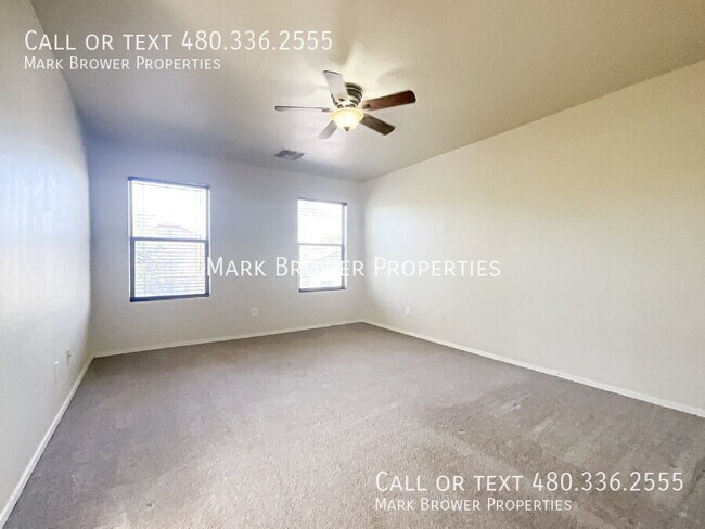 Building Photo - 396 E Bradstock Way