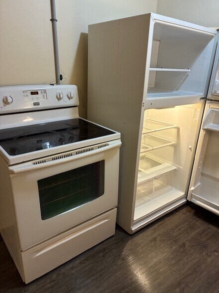 Building Photo - 5808 Stieren Dr