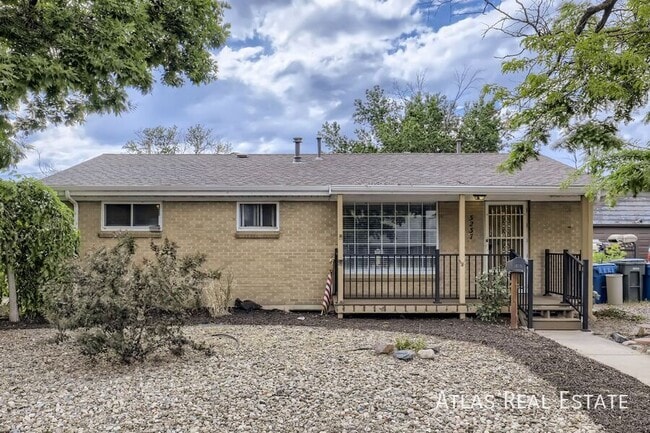 Building Photo - 3237 Tucson St