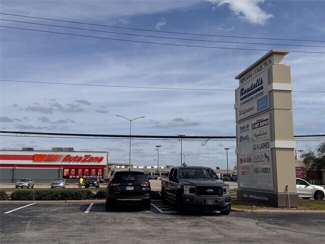 Building Photo - 14633 Perthshire Rd