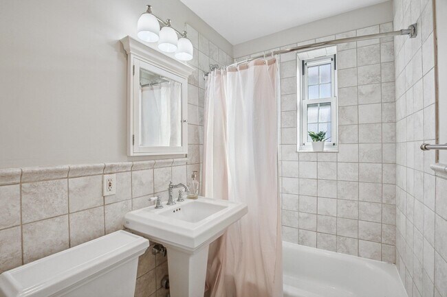 Building Photo - 8600 JFK Blvd E