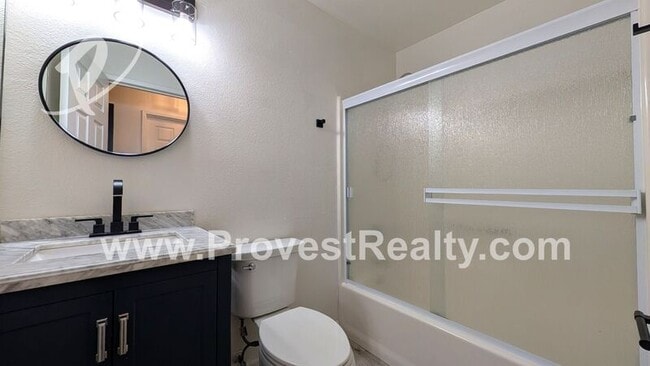 Building Photo - 10790 Sauk Rd