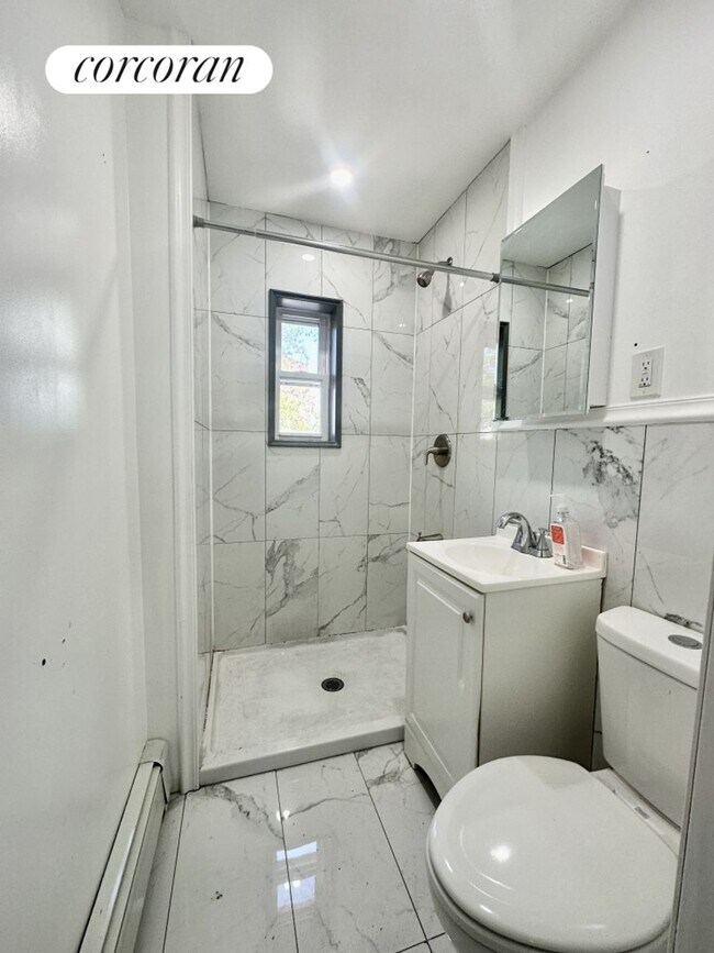 Building Photo - 437C Pulaski St