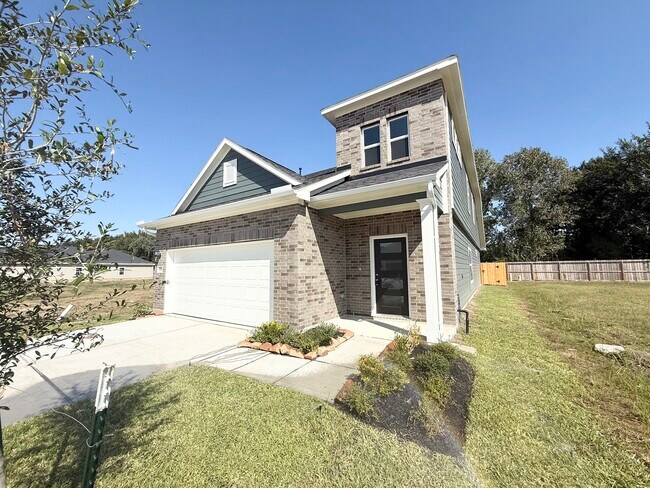 Primary Photo - 15455 Foresail Ln