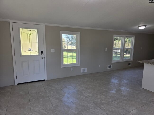 Building Photo - 714 Windy Rd