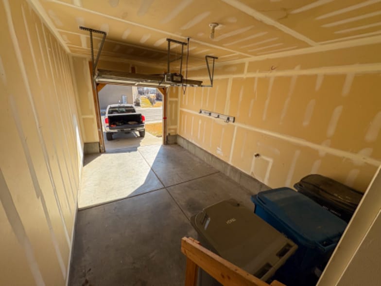 Building Photo - 652 Pimlico Dr