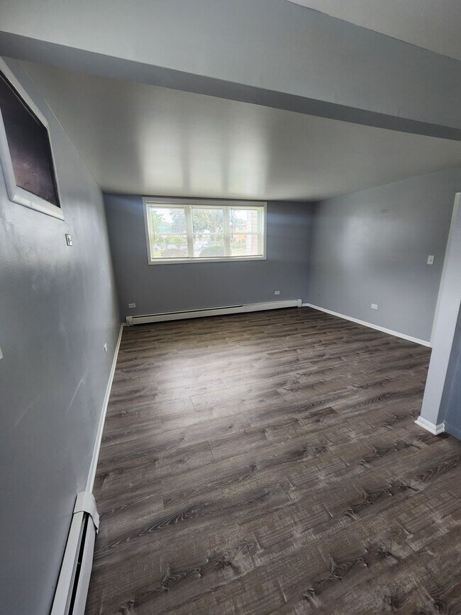 Interior Photo - Brookfield