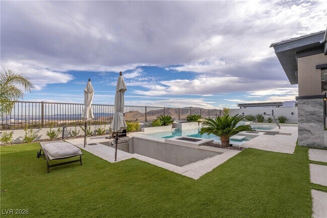 Building Photo - 756 Bruce Moorland St