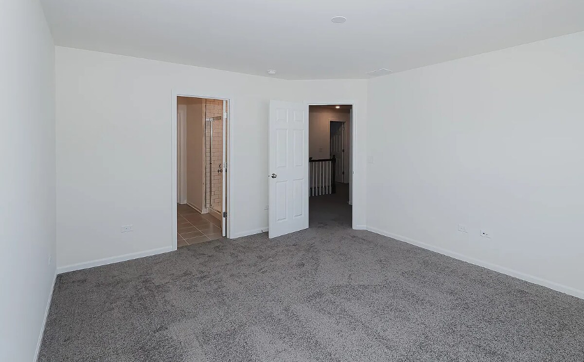 Building Photo - 12662 S Talbot Cir