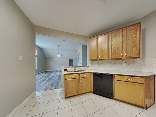 Building Photo - 22506 Spence Park Ct