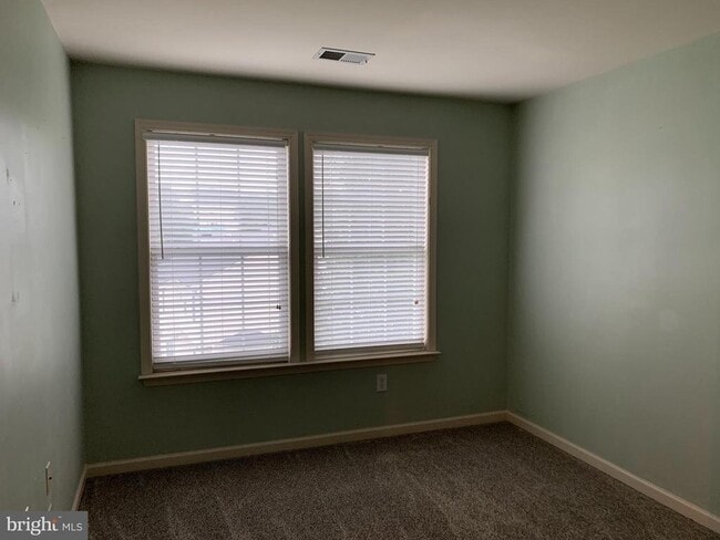 Building Photo - 47 Quince Tree Dr