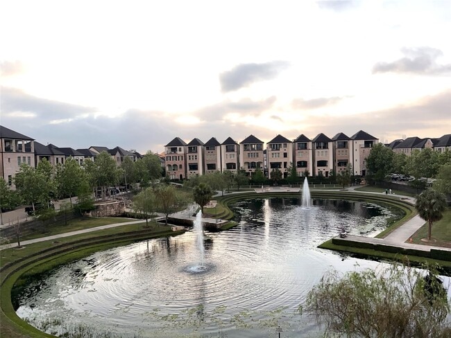 Building Photo - 2713 Kinsley Oaks Dr