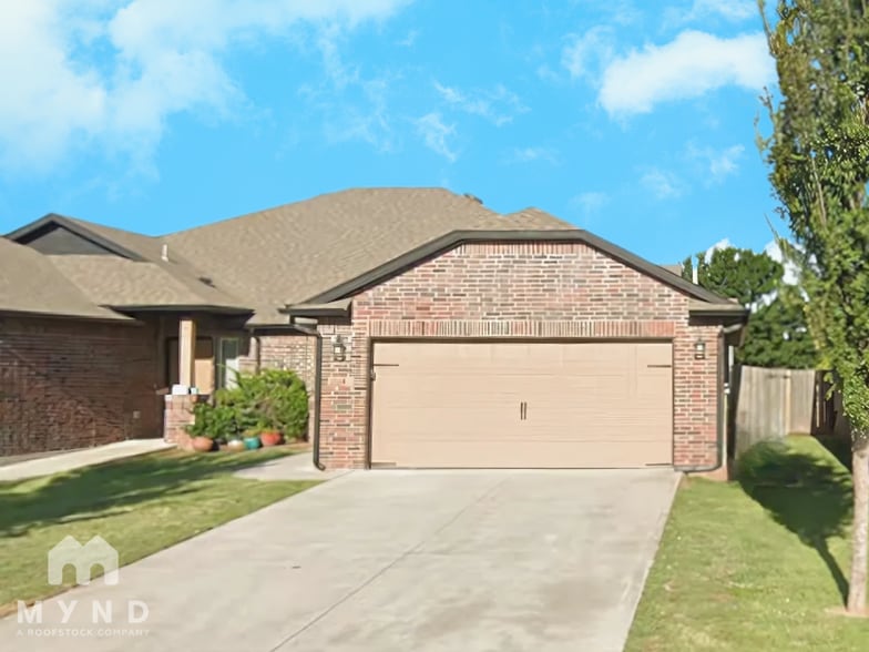 Primary Photo - 1114 Merlin Dr