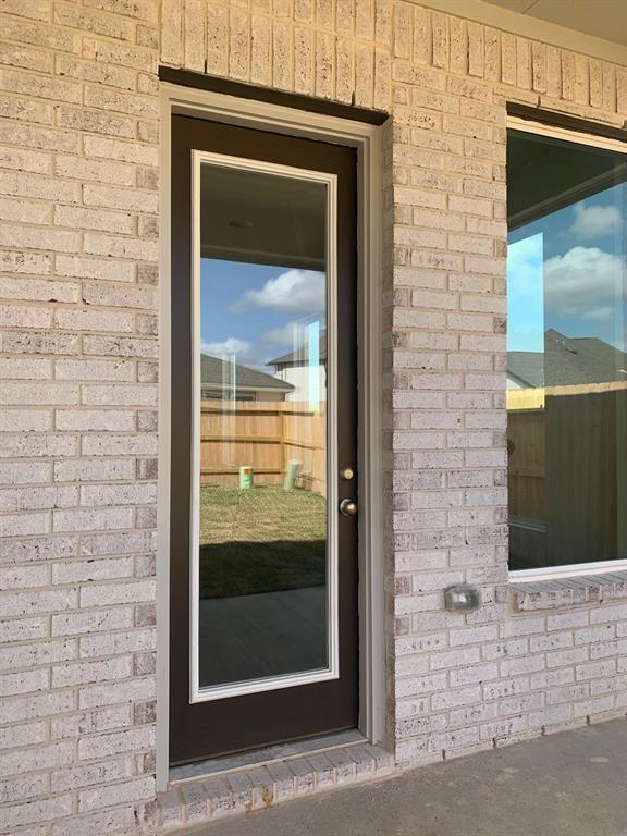 Building Photo - 32030 Meadowlake Mews Ln