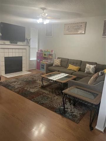 Building Photo - 1112 Canoe Ln